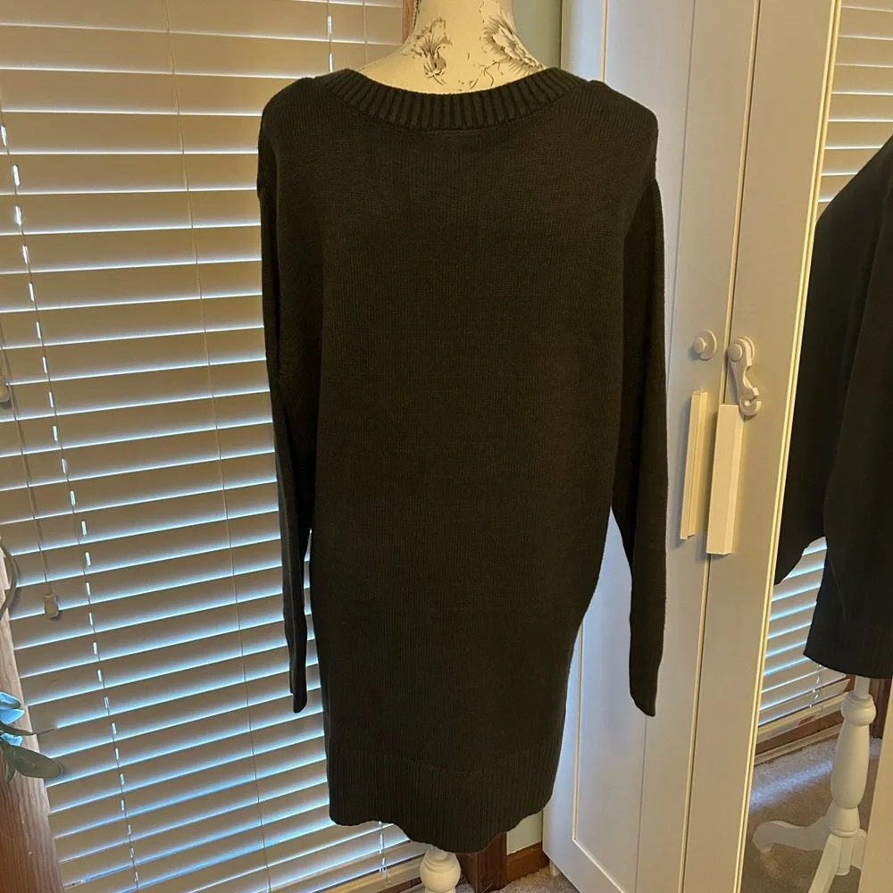 Torrid V-Neck Long Sleeve Pullover Sweater